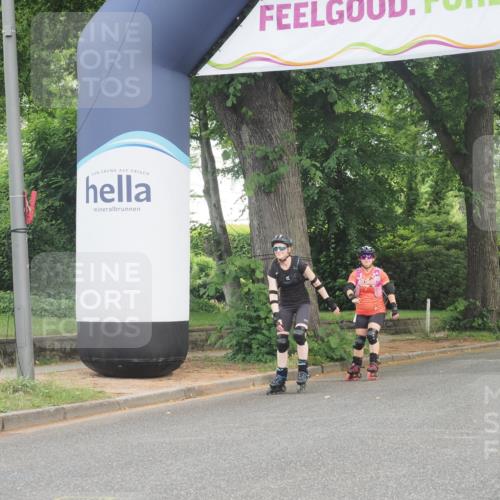 29.06.2025 - hella hamburg halbmarathon KatJ http://msf.ph/oto/8195656 29.06.2025 09:27:49 Zwischen KM18-KM19  meine-sportfotos.de