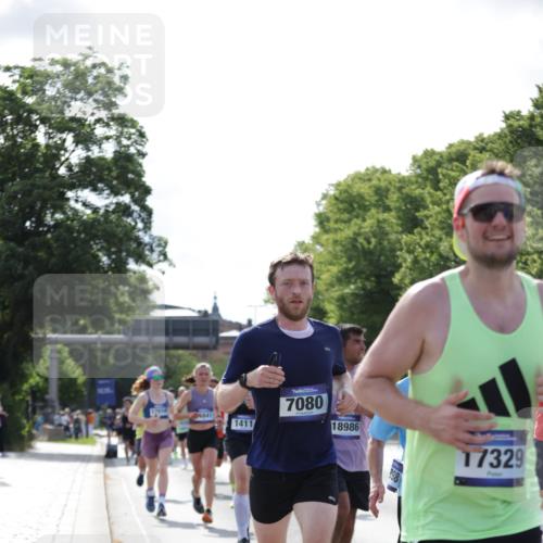 29.06.2025 - hella hamburg halbmarathon Jannik Wohlers http://msf.ph/oto/8195660 29.06.2025 09:46:31 Lombardsbrücke 1053, 1396, 1411, 1577, 3005, 5193, 5660, 7080, 7466, 7622, 7867, 8323, 10477, 10927, 11898, 12899, 13199, 13493, 13494, 13729, 14069, 14385, 14841, 14899, 15390, 16417, 16505, 16619, 16881, 17014, 17137, 17329, 18026, 18357, 18600, 18731, 18824, 18906, 18986 meine-sportfotos.de