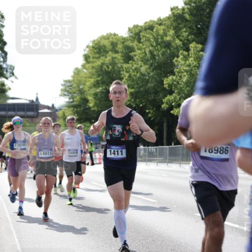 29.06.2025 - hella hamburg halbmarathon Jannik Wohlers http://msf.ph/oto/8195689 29.06.2025 09:46:32 Lombardsbrücke 1053, 1396, 1411, 1577, 3005, 5193, 5660, 7080, 7466, 7622, 7867, 8323, 10477, 11898, 12899, 13199, 13493, 13494, 13729, 13771, 14069, 14385, 14841, 14899, 15390, 16417, 16505, 16619, 16881, 17014, 17137, 17329, 18026, 18357, 18600, 18731, 18824, 18906, 18986 meine-sportfotos.de