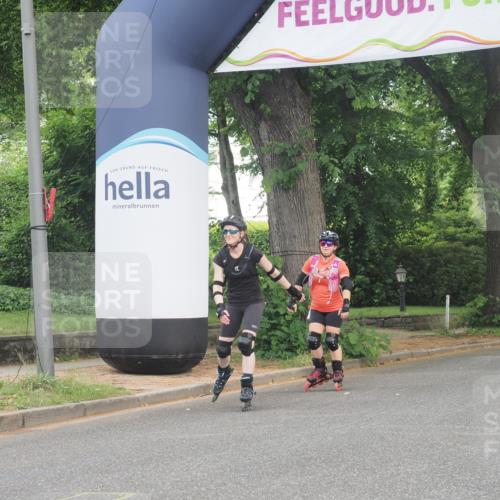 29.06.2025 - hella hamburg halbmarathon KatJ http://msf.ph/oto/8195708 29.06.2025 09:27:49 Zwischen KM18-KM19  meine-sportfotos.de