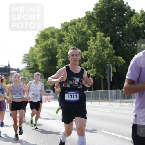 29.06.2025 - hella hamburg halbmarathon Jannik Wohlers http://msf.ph/oto/8195761 29.06.2025 09:46:33 Lombardsbrücke 1053, 1396, 1411, 1577, 3005, 5193, 5660, 7080, 7466, 7622, 7867, 8323, 10477, 11898, 12899, 13199, 13493, 13494, 13729, 13771, 14069, 14385, 14841, 14899, 15390, 16417, 16505, 16619, 16881, 17014, 17137, 17329, 18026, 18357, 18600, 18731, 18824, 18906, 18986 meine-sportfotos.de
