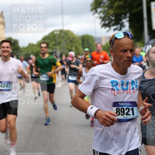 29.06.2025 - hella hamburg halbmarathon Yannick Fuchs http://msf.ph/oto/8195775 29.06.2025 10:44:18 20KM 1119, 1216, 1321, 1399, 1630, 2020, 2234, 2788, 3296, 3414, 3852, 3947, 4127, 4247, 4933, 5447, 5894, 6125, 6282, 8153, 8313, 8576, 8657, 8689, 8899, 8921, 9031, 9303, 10371, 10480, 10750, 11455, 11975, 12203, 12235, 12527, 12733, 13225, 13282, 13463, 13609, 13758, 13812, 14562, 14794, 15620, 15950, 16000, 16242, 16403, 16732, 16806, 16887, 17247, 17282, 17319, 18228, 18229, 18451, 18499, 18657, 18658, 18811, 18884 meine-sportfotos.de
