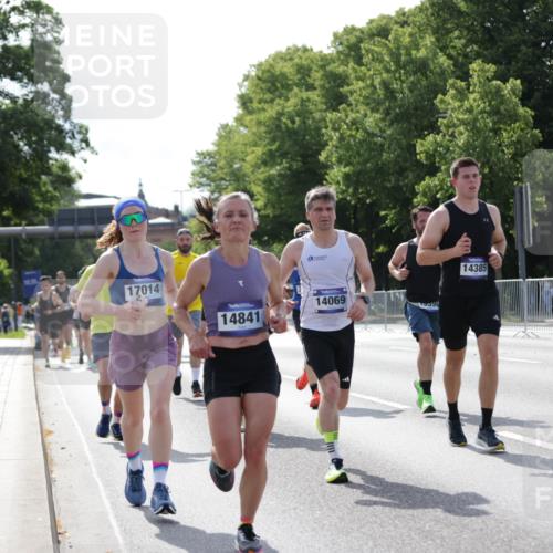 29.06.2025 - hella hamburg halbmarathon Jannik Wohlers http://msf.ph/oto/8195883 29.06.2025 09:46:34 Lombardsbrücke 1053, 1396, 1411, 1577, 3005, 5193, 5660, 7080, 7466, 7622, 7867, 8323, 9519, 10477, 11055, 11898, 12899, 13148, 13199, 13493, 13494, 13729, 13771, 13991, 14069, 14385, 14448, 14841, 14899, 15390, 16417, 16425, 16505, 16881, 17014, 17137, 17329, 17877, 18026, 18357, 18600, 18731, 18824, 18906, 18986 meine-sportfotos.de