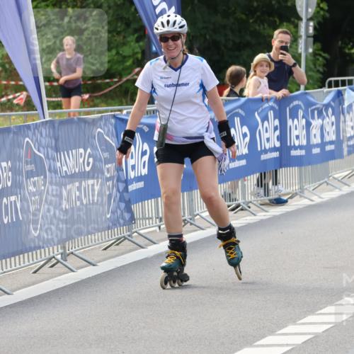 29.06.2025 - hella hamburg halbmarathon Strokosch-Dieckow http://msf.ph/oto/8195914 29.06.2025 09:40:38 Ziel 20022, 20032 meine-sportfotos.de
