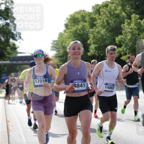 29.06.2025 - hella hamburg halbmarathon Jannik Wohlers http://msf.ph/oto/8195935 29.06.2025 09:46:34 Lombardsbrücke 1053, 1396, 1411, 1577, 3005, 5193, 5660, 7080, 7466, 7622, 7867, 8323, 9519, 10477, 11055, 11898, 12899, 13148, 13199, 13493, 13494, 13729, 13771, 13991, 14069, 14385, 14448, 14841, 14899, 15390, 16417, 16425, 16505, 16881, 17014, 17137, 17329, 17877, 18026, 18357, 18600, 18731, 18824, 18906, 18986 meine-sportfotos.de