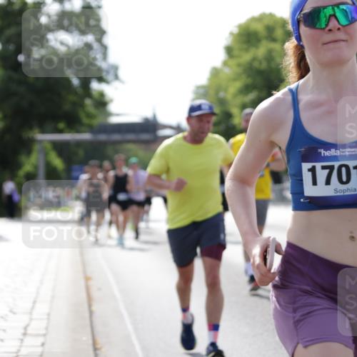 29.06.2025 - hella hamburg halbmarathon Jannik Wohlers http://msf.ph/oto/8195980 29.06.2025 09:46:35 Lombardsbrücke 1053, 1396, 1411, 1577, 3005, 5193, 5660, 7080, 7466, 7622, 7867, 8323, 9519, 10477, 11055, 11898, 12204, 12899, 13148, 13199, 13493, 13494, 13729, 13771, 13991, 14069, 14385, 14448, 14841, 14899, 15390, 16417, 16425, 16881, 17014, 17137, 17329, 17877, 18026, 18357, 18600, 18731, 18824, 18906, 18986 meine-sportfotos.de