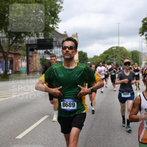29.06.2025 - hella hamburg halbmarathon Yannick Fuchs http://msf.ph/oto/8196057 29.06.2025 10:44:20 20KM 1119, 1216, 1321, 1399, 1507, 1630, 2020, 2234, 2788, 3296, 3852, 3947, 4127, 4247, 4933, 5447, 5894, 6125, 6282, 7176, 8153, 8313, 8576, 8657, 8689, 8899, 8921, 9031, 9303, 10371, 10480, 10750, 11455, 11607, 11975, 12203, 12235, 12527, 12624, 12733, 13282, 13463, 13609, 13758, 13812, 14257, 14562, 14794, 15620, 15803, 15950, 16000, 16242, 16403, 16716, 16732, 16806, 16887, 17247, 17282, 17319, 18066, 18228, 18229, 18370, 18451, 18499, 18657, 18658, 18811, 18884 meine-sportfotos.de