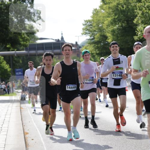 29.06.2025 - hella hamburg halbmarathon Jannik Wohlers http://msf.ph/oto/8196186 29.06.2025 09:46:38 Lombardsbrücke 1053, 1396, 1411, 1577, 2563, 3005, 3790, 3935, 5193, 5660, 6305, 7080, 7466, 7622, 7867, 8323, 9376, 9519, 10477, 11055, 11370, 11898, 12204, 13148, 13199, 13729, 13771, 13991, 14069, 14385, 14448, 14841, 14899, 14975, 15390, 16417, 16425, 16881, 17014, 17329, 17877, 18357, 18455, 18600, 18731, 18906, 18986 meine-sportfotos.de