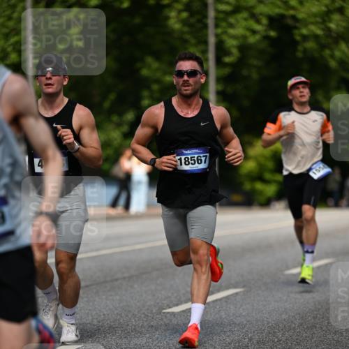 29.06.2025 - hella hamburg halbmarathon Dr. Thomas Lammeyer http://msf.ph/oto/8196202 29.06.2025 09:47:53 Kennedybrücke 1065, 2021, 2879, 3075, 3845, 3968, 4678, 5367, 7349, 8473, 8731, 10790, 10848 meine-sportfotos.de