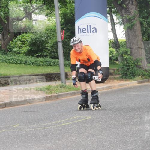 29.06.2025 - hella hamburg halbmarathon KatJ http://msf.ph/oto/8196209 29.06.2025 09:28:12 Zwischen KM18-KM19  meine-sportfotos.de