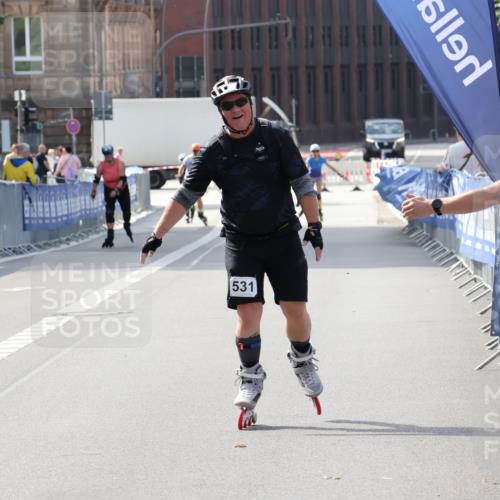 29.06.2025 - hella hamburg halbmarathon Strokosch-Dieckow http://msf.ph/oto/8196236 29.06.2025 09:40:53 Ziel 20098, 20531 meine-sportfotos.de