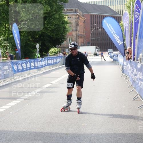 29.06.2025 - hella hamburg halbmarathon Strokosch-Dieckow http://msf.ph/oto/8196275 29.06.2025 09:40:56 Ziel 20098, 20531 meine-sportfotos.de