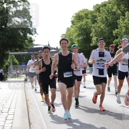 29.06.2025 - hella hamburg halbmarathon Jannik Wohlers http://msf.ph/oto/8196308 29.06.2025 09:46:39 Lombardsbrücke 1053, 1396, 1411, 1577, 2563, 3005, 3790, 3935, 5193, 5660, 6032, 6305, 7080, 7622, 7831, 7867, 8323, 9376, 9519, 10771, 11055, 11370, 11898, 12204, 13148, 13729, 13771, 13991, 14069, 14385, 14388, 14448, 14841, 14899, 14975, 15390, 16417, 16425, 16881, 17014, 17329, 17877, 18357, 18455, 18600, 18731, 18906, 18986 meine-sportfotos.de