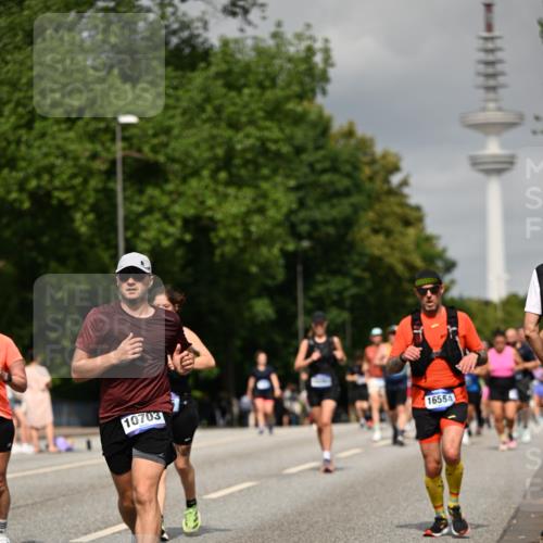 29.06.2025 - hella hamburg halbmarathon Dr. Thomas Lammeyer http://msf.ph/oto/8196346 29.06.2025 10:11:25 Kennedybrücke 1993, 4262, 4502, 5242, 5287, 5807, 5845, 5926, 6517, 6518, 6707, 6713, 6833, 7503, 8585, 10283, 10700, 10703, 11114, 11394 meine-sportfotos.de