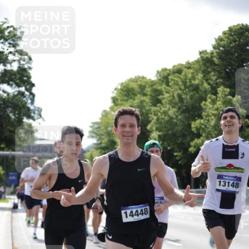 29.06.2025 - hella hamburg halbmarathon Jannik Wohlers http://msf.ph/oto/8196358 29.06.2025 09:46:40 Lombardsbrücke 1053, 1396, 1411, 1577, 2563, 3005, 3790, 3935, 5193, 5660, 6032, 6305, 7080, 7622, 7831, 7867, 8323, 9376, 9519, 10771, 11055, 11370, 11898, 12204, 13148, 13729, 13771, 13991, 14069, 14385, 14388, 14448, 14841, 14899, 14975, 15390, 16417, 16425, 16881, 17014, 17329, 17877, 18357, 18455, 18731, 18906, 18986 meine-sportfotos.de