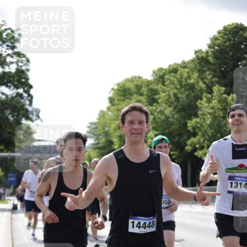 29.06.2025 - hella hamburg halbmarathon Jannik Wohlers http://msf.ph/oto/8196384 29.06.2025 09:46:40 Lombardsbrücke 1053, 1396, 1411, 1577, 2563, 3005, 3790, 3935, 5193, 5660, 6032, 6305, 7080, 7622, 7831, 7867, 8323, 9376, 9519, 10771, 11055, 11370, 11898, 12204, 13148, 13729, 13771, 13991, 14069, 14385, 14388, 14448, 14841, 14899, 14975, 15390, 16417, 16425, 16881, 17014, 17329, 17877, 18357, 18455, 18731, 18906, 18986 meine-sportfotos.de