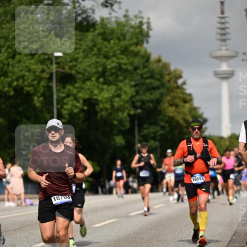 29.06.2025 - hella hamburg halbmarathon Dr. Thomas Lammeyer http://msf.ph/oto/8196398 29.06.2025 10:11:26 Kennedybrücke 1993, 4262, 4502, 5242, 5287, 5807, 5845, 5926, 6517, 6518, 6707, 6713, 6715, 6833, 7503, 8585, 10283, 10700, 10703, 11114, 11394 meine-sportfotos.de