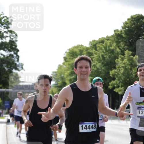 29.06.2025 - hella hamburg halbmarathon Jannik Wohlers http://msf.ph/oto/8196399 29.06.2025 09:46:40 Lombardsbrücke 1053, 1396, 1411, 1577, 2563, 3005, 3790, 3935, 5193, 5660, 6032, 6305, 7080, 7622, 7831, 7867, 8323, 9376, 9519, 10771, 11055, 11370, 11898, 12204, 13148, 13729, 13771, 13991, 14069, 14385, 14388, 14448, 14841, 14899, 14975, 15390, 16417, 16425, 16881, 17014, 17329, 17877, 18357, 18455, 18731, 18906, 18986 meine-sportfotos.de