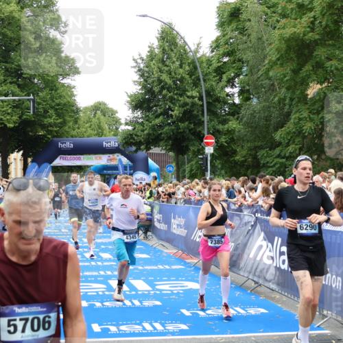 29.06.2025 - hella hamburg halbmarathon Zöllner http://msf.ph/oto/8196476 29.06.2025 10:45:56 Ziel 3477, 4277, 4345, 6290, 6532, 7385, 8577, 8871, 10792, 11821, 14911, 15149, 16624, 18185, 19116 meine-sportfotos.de