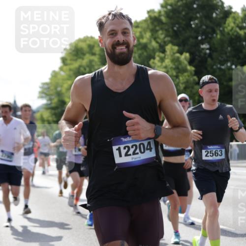 29.06.2025 - hella hamburg halbmarathon Jannik Wohlers http://msf.ph/oto/8196496 29.06.2025 09:46:42 Lombardsbrücke 1053, 1396, 1411, 1577, 1959, 2563, 2836, 3005, 3790, 3935, 5193, 6032, 6305, 7080, 7831, 7867, 8323, 9376, 9519, 10771, 11055, 11370, 11898, 12204, 13148, 13771, 13991, 14069, 14385, 14388, 14448, 14841, 14899, 14975, 15390, 16177, 16417, 16425, 16881, 17014, 17329, 17877, 18357, 18455, 18731, 18906, 18986 meine-sportfotos.de