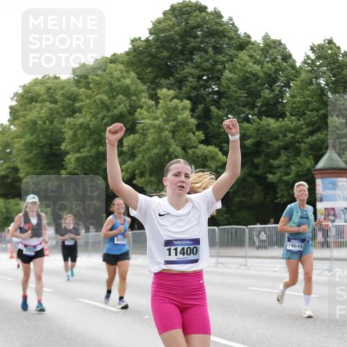 29.06.2025 - hella hamburg halbmarathon Jannik Wohlers http://msf.ph/oto/8196503 29.06.2025 10:24:41 Lombardsbrücke 1740, 2000, 3920, 3961, 3963, 4008, 4010, 5814, 7778, 8083, 8962, 9573, 11400, 11921, 14086, 14649, 15153, 15679, 15942, 17185, 17954, 18194, 18198 meine-sportfotos.de