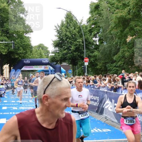 29.06.2025 - hella hamburg halbmarathon Zöllner http://msf.ph/oto/8196525 29.06.2025 10:45:57 Ziel 3477, 4277, 4345, 6532, 7385, 8577, 8871, 10792, 11821, 12084, 14911, 15149, 16624, 17008, 18185, 19116 meine-sportfotos.de