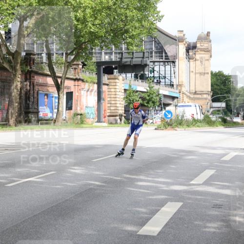 29.06.2025 - hella hamburg halbmarathon Yannick Fuchs http://msf.ph/oto/8196580 29.06.2025 09:13:54 20KM 1, 1, 1 meine-sportfotos.de