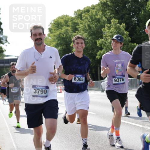 29.06.2025 - hella hamburg halbmarathon Jannik Wohlers http://msf.ph/oto/8196619 29.06.2025 09:46:44 Lombardsbrücke 1053, 1396, 1407, 1411, 1577, 1959, 2563, 2836, 3005, 3790, 3935, 4740, 5193, 6032, 6305, 7080, 7831, 8323, 9376, 9508, 9519, 10771, 11055, 11370, 11898, 12204, 13148, 13771, 13972, 13991, 14069, 14385, 14388, 14448, 14841, 14975, 15348, 15390, 16177, 16417, 16425, 16881, 17014, 17329, 17877, 18455, 18731, 18906, 18986 meine-sportfotos.de