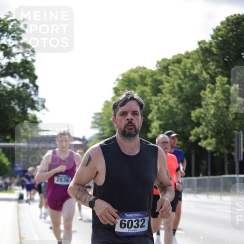 29.06.2025 - hella hamburg halbmarathon Jannik Wohlers http://msf.ph/oto/8196682 29.06.2025 09:46:46 Lombardsbrücke 1396, 1407, 1411, 1577, 1959, 2563, 2836, 3005, 3790, 3935, 4740, 5193, 6032, 6305, 6473, 6915, 7831, 8323, 9376, 9508, 9519, 10771, 11055, 11370, 12204, 13148, 13771, 13972, 13991, 14069, 14385, 14388, 14448, 14841, 14975, 15348, 15390, 16177, 16425, 17014, 17877, 18455, 18731, 18906, 18986 meine-sportfotos.de