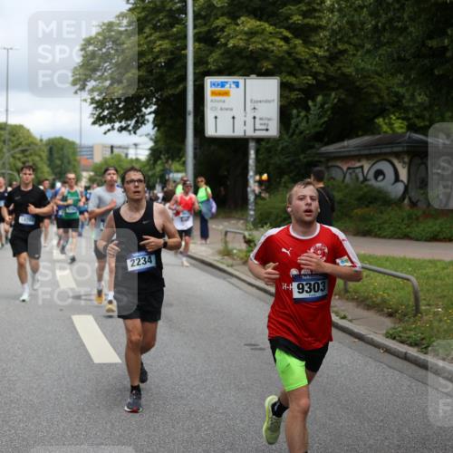 29.06.2025 - hella hamburg halbmarathon Yannick Fuchs http://msf.ph/oto/8196708 29.06.2025 10:44:24 20KM 1119, 1216, 1321, 1399, 1507, 1630, 2020, 2234, 2788, 3296, 3852, 3947, 4127, 4247, 4346, 4933, 5894, 6125, 6795, 7176, 8153, 8313, 8576, 8657, 8689, 8704, 8899, 8921, 9031, 9303, 10371, 10480, 10750, 11356, 11455, 11607, 12235, 12527, 12624, 12733, 13282, 13463, 13609, 13758, 13812, 14257, 14562, 15803, 15950, 16000, 16242, 16716, 16732, 16806, 16887, 17247, 17282, 17319, 18066, 18228, 18229, 18370, 18451, 18499, 18657, 18658, 18811, 18884 meine-sportfotos.de