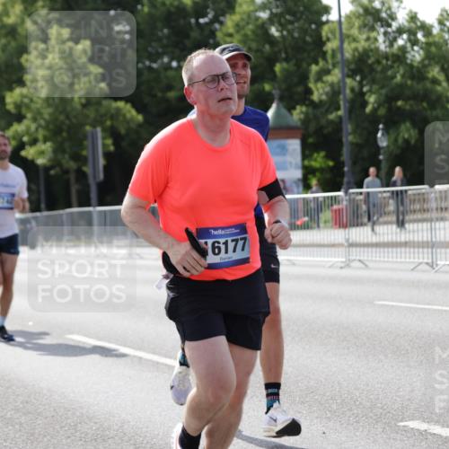 29.06.2025 - hella hamburg halbmarathon Jannik Wohlers http://msf.ph/oto/8196727 29.06.2025 09:46:47 Lombardsbrücke 1396, 1407, 1411, 1910, 1959, 2563, 2774, 2836, 3005, 3790, 3935, 4740, 5193, 6032, 6305, 6473, 6915, 7831, 7972, 8366, 9376, 9508, 9519, 10771, 11055, 11370, 12204, 13148, 13771, 13972, 13991, 14069, 14385, 14388, 14448, 14841, 14975, 15348, 15390, 16177, 16425, 16698, 17014, 17877, 18455, 18731, 18906, 18986 meine-sportfotos.de