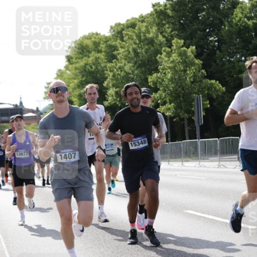 29.06.2025 - hella hamburg halbmarathon Jannik Wohlers http://msf.ph/oto/8196767 29.06.2025 09:46:49 Lombardsbrücke 1002, 1396, 1407, 1910, 1959, 2121, 2228, 2563, 2774, 2836, 3005, 3790, 3935, 4246, 4740, 6032, 6305, 6473, 6915, 7831, 7972, 8366, 9376, 9508, 9519, 10771, 11055, 11370, 12204, 13148, 13771, 13972, 13991, 14069, 14388, 14448, 14975, 15348, 15390, 15500, 16075, 16177, 16425, 16698, 17014, 17877, 18455, 18731, 18906, 19059 meine-sportfotos.de