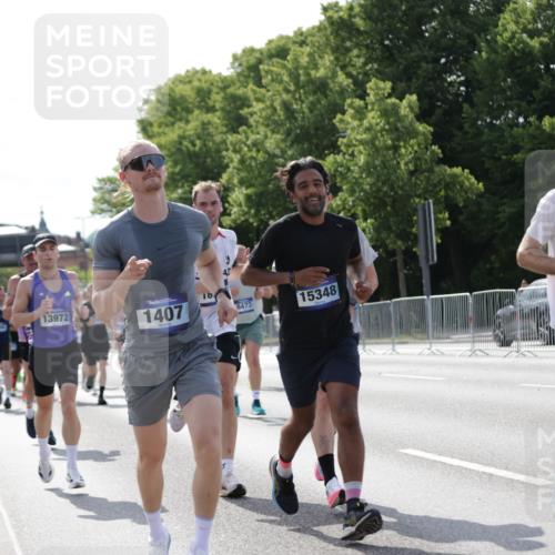 29.06.2025 - hella hamburg halbmarathon Jannik Wohlers http://msf.ph/oto/8196787 29.06.2025 09:46:49 Lombardsbrücke 1002, 1396, 1407, 1910, 1959, 2121, 2228, 2563, 2774, 2836, 3005, 3790, 3935, 4246, 4740, 6032, 6305, 6473, 6915, 7831, 7972, 8366, 9376, 9508, 9519, 10771, 11055, 11370, 12204, 13148, 13771, 13972, 13991, 14069, 14388, 14448, 14975, 15348, 15390, 15500, 16075, 16177, 16425, 16698, 17014, 17877, 18455, 18731, 18906, 19059 meine-sportfotos.de