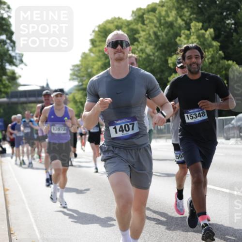 29.06.2025 - hella hamburg halbmarathon Jannik Wohlers http://msf.ph/oto/8196797 29.06.2025 09:46:49 Lombardsbrücke 1002, 1396, 1407, 1910, 1959, 2121, 2228, 2563, 2774, 2836, 3005, 3790, 3935, 4246, 4740, 6032, 6305, 6473, 6915, 7831, 7972, 8366, 9376, 9508, 9519, 10771, 11055, 11370, 12204, 13148, 13771, 13972, 13991, 14069, 14388, 14448, 14975, 15348, 15390, 15500, 16075, 16177, 16425, 16698, 17014, 17877, 18455, 18731, 18906, 19059 meine-sportfotos.de