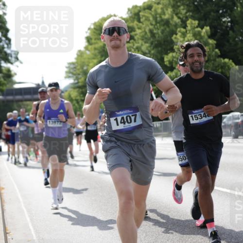 29.06.2025 - hella hamburg halbmarathon Jannik Wohlers http://msf.ph/oto/8196803 29.06.2025 09:46:49 Lombardsbrücke 1002, 1396, 1407, 1910, 1959, 2121, 2228, 2563, 2774, 2836, 3005, 3790, 3935, 4246, 4740, 6032, 6305, 6473, 6915, 7831, 7972, 8366, 9376, 9508, 9519, 10771, 11055, 11370, 12204, 13148, 13771, 13972, 13991, 14069, 14388, 14448, 14975, 15348, 15390, 15500, 16075, 16177, 16425, 16698, 17014, 17877, 18455, 18731, 18906, 19059 meine-sportfotos.de