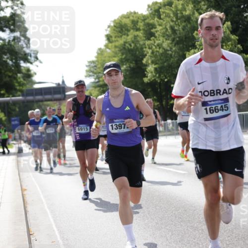 29.06.2025 - hella hamburg halbmarathon Jannik Wohlers http://msf.ph/oto/8196850 29.06.2025 09:46:50 Lombardsbrücke 1002, 1396, 1407, 1910, 1959, 2121, 2228, 2563, 2774, 2836, 3005, 3790, 3935, 4246, 4740, 5961, 6032, 6305, 6473, 6915, 7831, 7972, 8366, 9376, 9508, 9519, 10771, 11055, 11370, 11806, 12137, 12204, 13148, 13771, 13972, 13991, 14069, 14388, 14448, 14975, 15348, 15390, 15500, 15939, 16075, 16177, 16425, 16698, 17877, 18455, 18731, 18906, 19059 meine-sportfotos.de