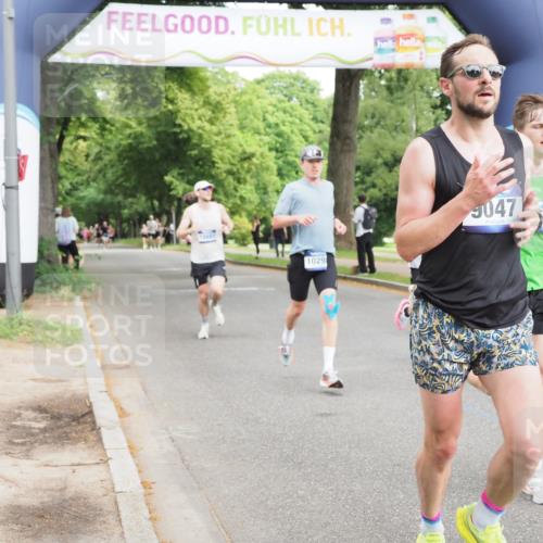 29.06.2025 - hella hamburg halbmarathon MichiJ http://msf.ph/oto/8197018 29.06.2025 10:20:53 Zwischen KM18-KM19 6619, 7272, 9047, 9508, 10298, 12232, 13606, 14548, 18102 meine-sportfotos.de