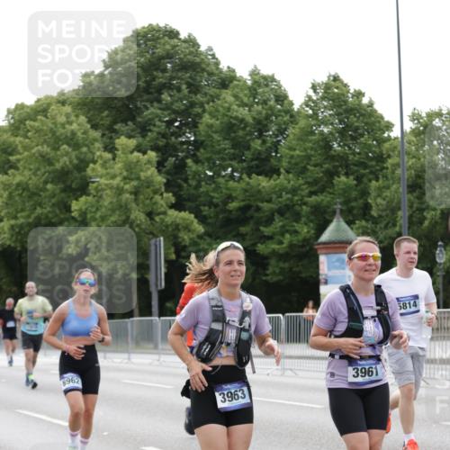 29.06.2025 - hella hamburg halbmarathon Jannik Wohlers http://msf.ph/oto/8197125 29.06.2025 10:24:52 Lombardsbrücke 1627, 2000, 2278, 3920, 3961, 3963, 5564, 5814, 6869, 8083, 8962, 9927, 11921, 13510, 14086, 14649, 15016, 15119, 15153, 15679, 16421, 16422 meine-sportfotos.de