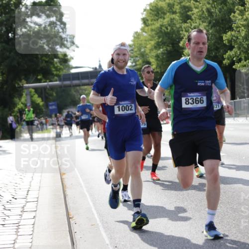 29.06.2025 - hella hamburg halbmarathon Jannik Wohlers http://msf.ph/oto/8197132 29.06.2025 09:46:54 Lombardsbrücke 1002, 1407, 1910, 1959, 2121, 2228, 2563, 2774, 2836, 3783, 3790, 3935, 4246, 4740, 5961, 6032, 6305, 6473, 6915, 7831, 7972, 8366, 9171, 9376, 9508, 9519, 10771, 11055, 11370, 11806, 12137, 12204, 13148, 13972, 13991, 14388, 14448, 14975, 15348, 15500, 15939, 16075, 16177, 16425, 16698, 17877, 18455, 19059 meine-sportfotos.de