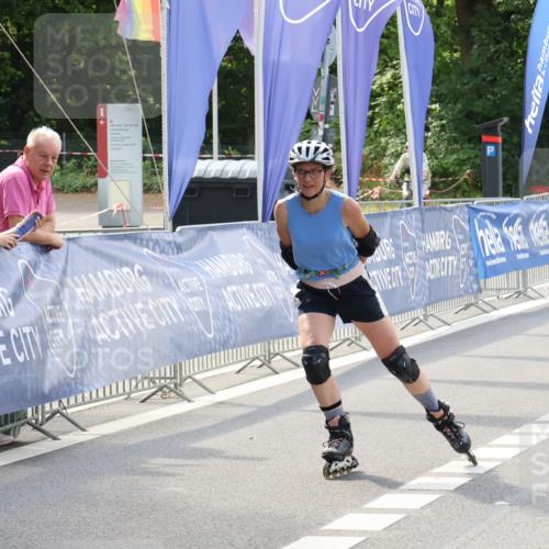 29.06.2025 - hella hamburg halbmarathon Strokosch-Dieckow http://msf.ph/oto/8197163 29.06.2025 09:43:14 Ziel 20257 meine-sportfotos.de
