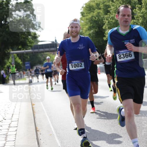 29.06.2025 - hella hamburg halbmarathon Jannik Wohlers http://msf.ph/oto/8197185 29.06.2025 09:46:54 Lombardsbrücke 1002, 1407, 1910, 1959, 2121, 2228, 2563, 2774, 2836, 3783, 3790, 3935, 4246, 4740, 5961, 6032, 6305, 6473, 6915, 7831, 7972, 8366, 9171, 9376, 9508, 9519, 10771, 11055, 11370, 11806, 12137, 12204, 13148, 13972, 13991, 14388, 14448, 14975, 15348, 15500, 15939, 16075, 16177, 16425, 16698, 17877, 18455, 19059 meine-sportfotos.de