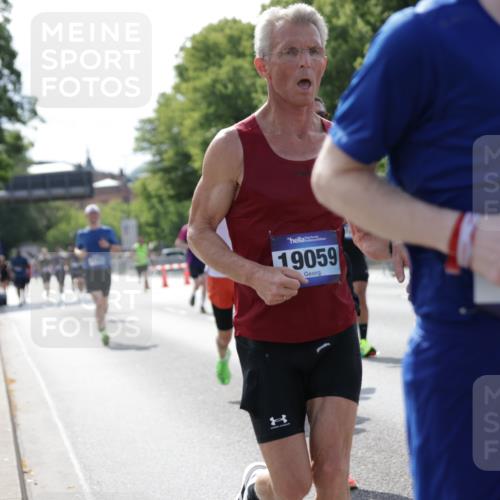 29.06.2025 - hella hamburg halbmarathon Jannik Wohlers http://msf.ph/oto/8197212 29.06.2025 09:46:55 Lombardsbrücke 1002, 1407, 1910, 1959, 2121, 2228, 2563, 2774, 2836, 3783, 3790, 3935, 4246, 4740, 5961, 6032, 6305, 6473, 6915, 7831, 7972, 8366, 9171, 9376, 9508, 9519, 10771, 11055, 11370, 11806, 12137, 12204, 13148, 13972, 13991, 14388, 14448, 14459, 14975, 15348, 15500, 15939, 16075, 16177, 16425, 16698, 17877, 18455, 19059 meine-sportfotos.de