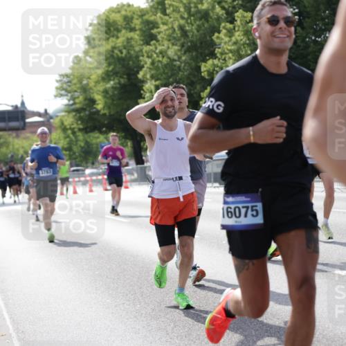 29.06.2025 - hella hamburg halbmarathon Jannik Wohlers http://msf.ph/oto/8197224 29.06.2025 09:46:56 Lombardsbrücke 1002, 1407, 1910, 1959, 2121, 2228, 2563, 2774, 2836, 3783, 3790, 3935, 4246, 4740, 5961, 6032, 6305, 6473, 6915, 7831, 7972, 8366, 9171, 9376, 9508, 10771, 11370, 11806, 12137, 12204, 12704, 13972, 14388, 14459, 14975, 15348, 15500, 15939, 16075, 16177, 16698, 18455, 19059 meine-sportfotos.de