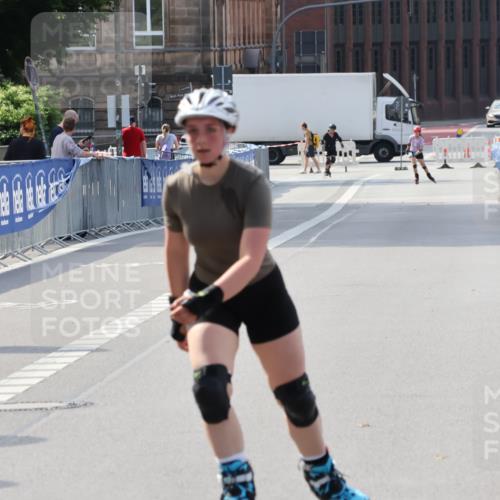 29.06.2025 - hella hamburg halbmarathon Strokosch-Dieckow http://msf.ph/oto/8197299 29.06.2025 09:43:46 Ziel 20250, 20365 meine-sportfotos.de