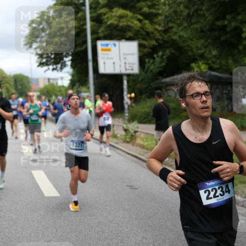 29.06.2025 - hella hamburg halbmarathon Yannick Fuchs http://msf.ph/oto/8197375 29.06.2025 10:44:25 20KM 1119, 1216, 1321, 1399, 1507, 1630, 2020, 2234, 2788, 3296, 3852, 3947, 4127, 4247, 4346, 4933, 5894, 6662, 6795, 7176, 8153, 8313, 8572, 8576, 8657, 8689, 8704, 8899, 9031, 9303, 10371, 10480, 10750, 11356, 11455, 11607, 12235, 12527, 12624, 12733, 13282, 13463, 13609, 13758, 13812, 14257, 14562, 15803, 15950, 16000, 16242, 16716, 16732, 16806, 16887, 17247, 17282, 17319, 18066, 18228, 18229, 18370, 18451, 18499, 18657, 18658, 18811, 18884 meine-sportfotos.de