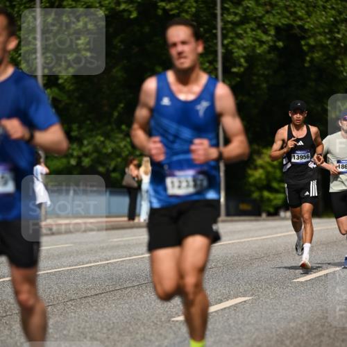 29.06.2025 - hella hamburg halbmarathon Dr. Thomas Lammeyer http://msf.ph/oto/8197380 29.06.2025 09:47:58 Kennedybrücke 1065, 2021, 2879, 3075, 3201, 3845, 4678, 5367, 7349, 8473, 8731, 10156, 10848 meine-sportfotos.de