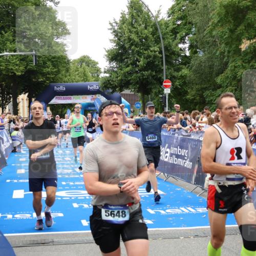 29.06.2025 - hella hamburg halbmarathon Zöllner http://msf.ph/oto/8197383 29.06.2025 10:46:10 Ziel 1759, 2707, 3087, 5648, 6460, 7450, 7961, 9585, 11125, 11936, 12269, 13630, 14804, 16136, 16466, 16475, 18081, 18702 meine-sportfotos.de