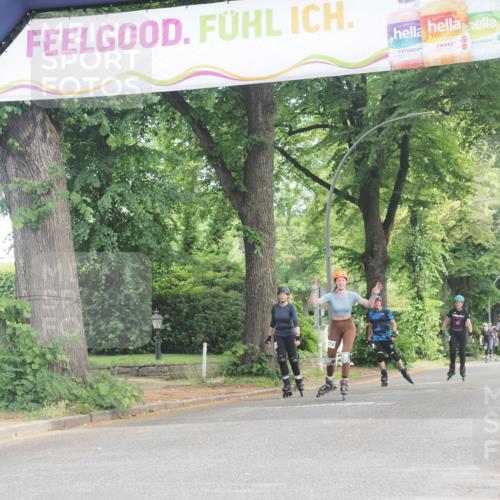 29.06.2025 - hella hamburg halbmarathon KatJ http://msf.ph/oto/8197384 29.06.2025 09:29:37 Zwischen KM18-KM19  meine-sportfotos.de