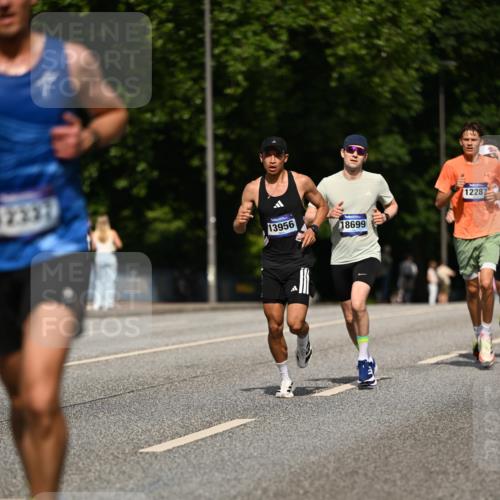 29.06.2025 - hella hamburg halbmarathon Dr. Thomas Lammeyer http://msf.ph/oto/8197470 29.06.2025 09:47:58 Kennedybrücke 1065, 2021, 2879, 3075, 3201, 3845, 4678, 5367, 7349, 8473, 8731, 10156, 10848 meine-sportfotos.de