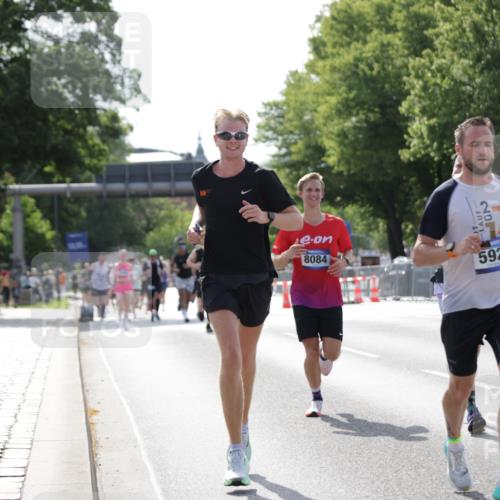 29.06.2025 - hella hamburg halbmarathon Jannik Wohlers http://msf.ph/oto/8197572 29.06.2025 09:47:11 Lombardsbrücke 1217, 2404, 2851, 3783, 5923, 5961, 8084, 8395, 9171, 11019, 11559, 11806, 12137, 12704, 12751, 13029, 13419, 14459, 15939, 16123, 17154, 18419, 18689 meine-sportfotos.de